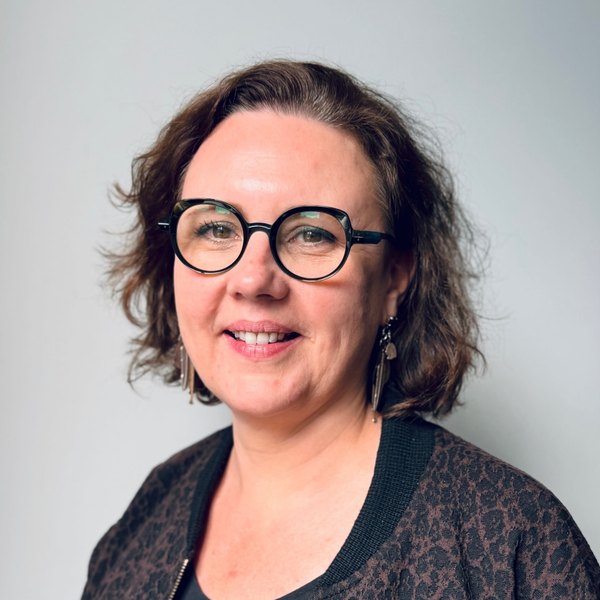 Portrait de Stéphanie DÉGÉRAUD-BORNUAT